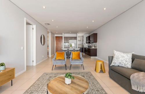 Umhlanga Apartment | Stylish Umhlanga Rocks Stay - Balcony, Pool, Prime Location