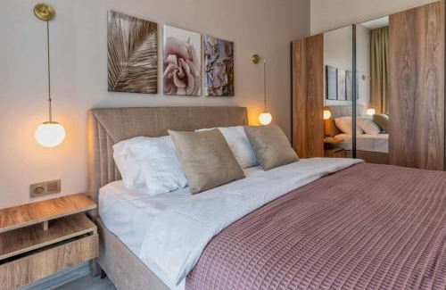 Mahmutbey Apartment | Stylish Urban Apt- Soak Up The City's Vibes