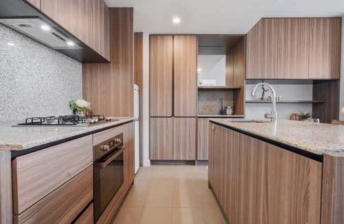 Carlton South Apartment | Stylish Urban Living in Carlton