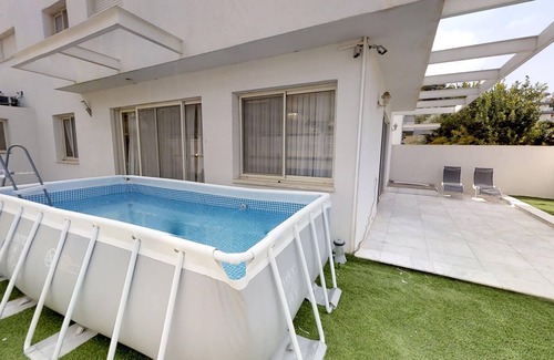Herzliya House | Stylish Villa in Herzliya with beautiful Garden!