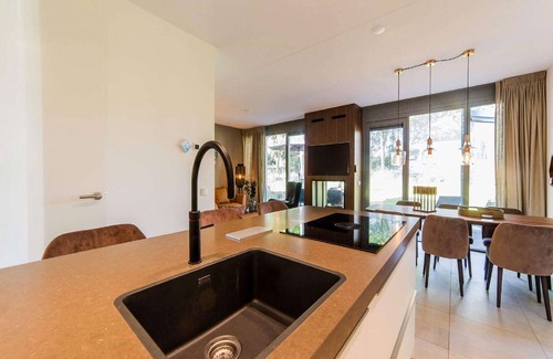 Maastricht House | Stylish Villa w/Fireplace