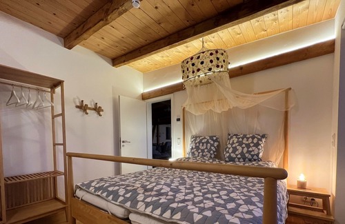 Hohendorf House | Stylishly furnished barn loft in Groß Mohrdorf.