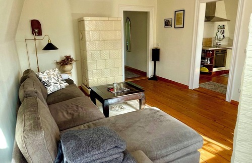 Dresden Apartment | Stylishly renovated old apartment in a listed city villa near the Elbe cycle path