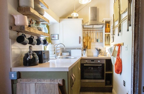The Lizard Cottage | Stylishly renovated studio cottage in The Lizard by Porthleven & Lizard Holidays