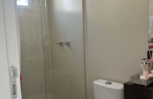 Andorinha Apartment | Suíte em Meia Praia , Itapema sc