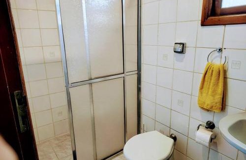 Ilhabela House | Suíte fácil acesso c/estacionamento próx a balsa.
