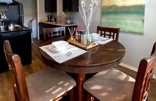 Norman Apartment | [SU 922-2] Graciela's Campus-close 2 bedroom luxury, Evie's campus