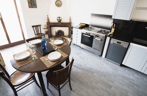Cuglieri House | Su Palatu - Spacious house for 7 with panoramic terrace