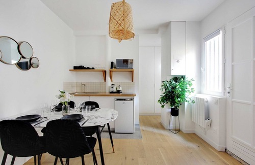 Quartier des Grandes-Carrieres Apartment | Suberb apartment - 1BR/4P - Sacré Coeur