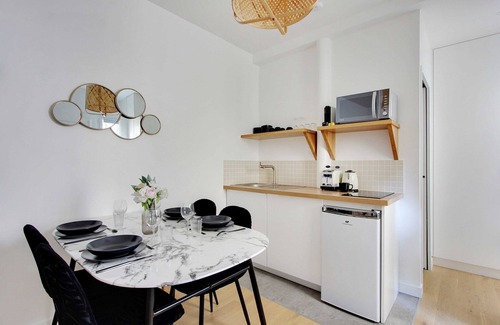 Quartier des Grandes-Carrieres Apartment | Suberb apartment - 1BR/4P - Sacré Coeur
