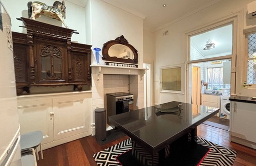 Shenton Park Apartment | Subiaco 1Bd in Heritage Home Gem!