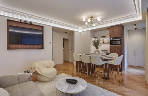 8th Arrondissement Apartment | Sublim and new Apartment Matignon St Honoré