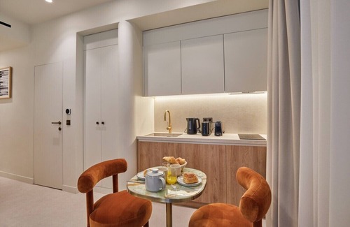 Paris City Center Apartment | Sublime and New Studio Louvre Palais-Royal