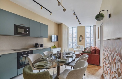 Arsenal Apartment | Sublime apartment located in the Center of Paris “Le Marais” district