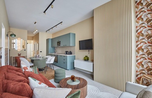 Arsenal Apartment | Sublime apartment located in the Center of Paris “Le Marais” district