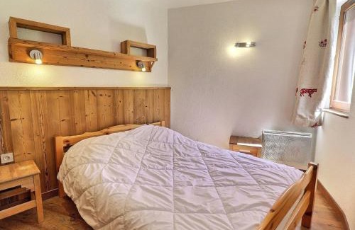 La Perriere Apartment | Sublime Appartement 2 pièces cabine pour 6 personnes - La Tania, skis aux pieds - FR-1-182A-32