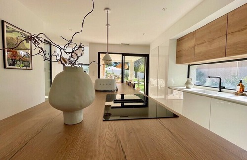 Prades-le-Lez Villa | Sublime architect-designed villa with pool & spa 15 min from Montpellier