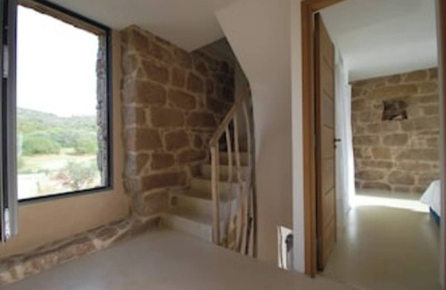 Coti-Chiavari House | SUBLIME BERGERIE feet in the water in South Corsica