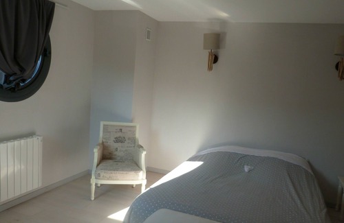 Lion-sur-Mer House | Sublime contemporary Villa bright design. The sea at the end of the street