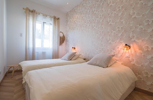 Athis-Mons Villa | Sublime Villa Neuve avec Jacuzzi