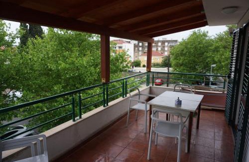 Makarska Old Town Hostel | SUBTUB Hostel Makarska
