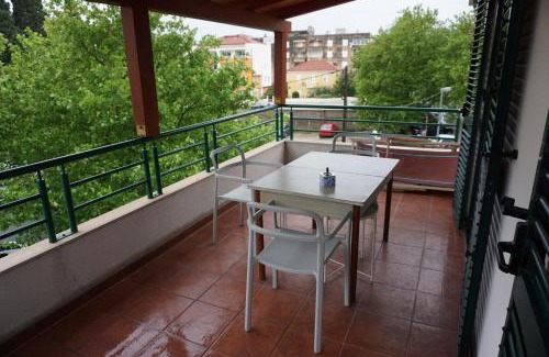 Makarska Old Town Hostel | SUBTUB Hostel Makarska