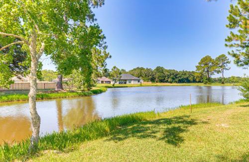 Saint Elmo House | Suburban Bliss! Cozy Home with Neighborhood Perks