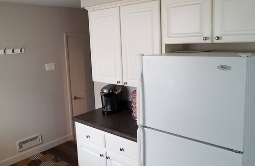 West Seneca House | Suburban house, quiet safe neighborhood, centrally located