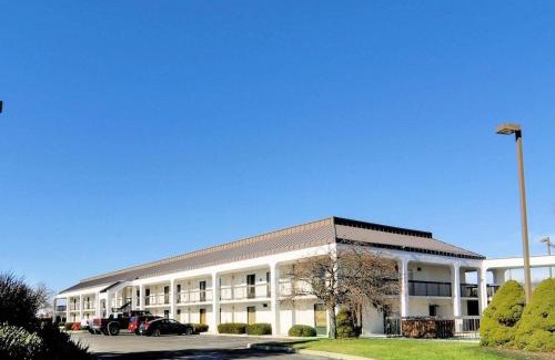 Christiansburg Hotel | Suburban Studios Christiansburg - Blacksburg