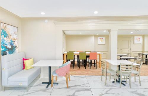 McDonough Hotel | Suburban Studios McDonough South I-75