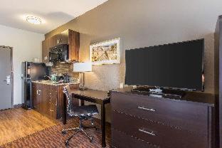 Midland Hotel | Suburban Studios Midland I-20