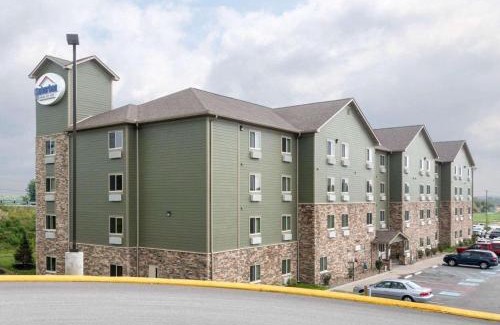 Triadelphia Hotel | Suburban Studios Triadelphia - Wheeling at The Highlands