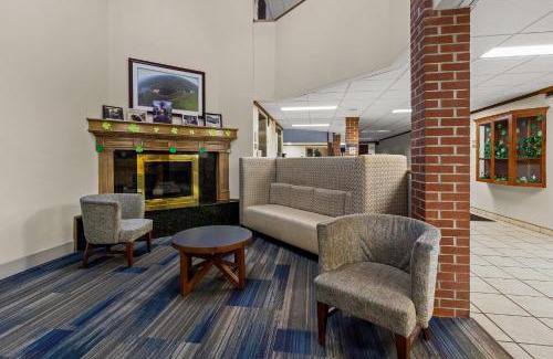 Altoona Hotel | Suburban Studios