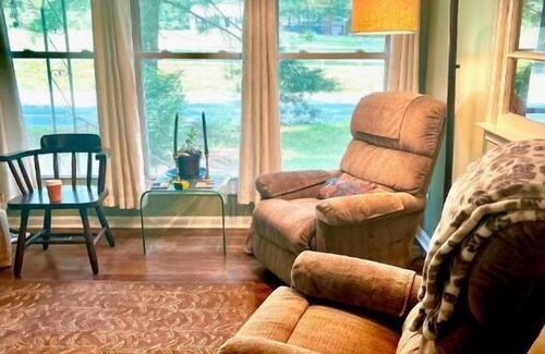 Sudlersville House | Sudlersville -Very cute Newly renovated 3BR1BA rancher on 4.75 acres