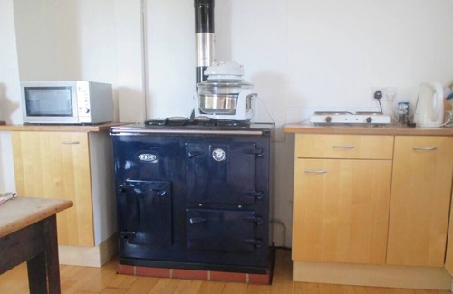 Martlesham Heath Cottage | Suffolk country cottage. `Snug, modest not deluxe.