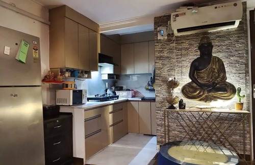 New Delhi Apartment | Sufiyana Plain But Beautiful 3