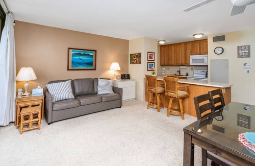 Kihei Condo | Sugar Beach 207 Ocean Views in Upgraded Beachfront Condo Home
