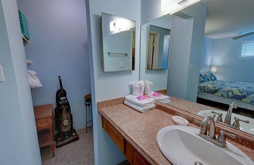 Orange Beach Condo | Sugar Beach 312 beach side complex, multiple pools, 1 BR 2 BA Condo. SB312
