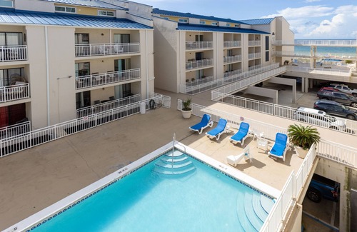 Orange Beach Condo | Sugar Beach 362- Popular & Original Complex, 4 Pools, Sugar Shack, Tennis!