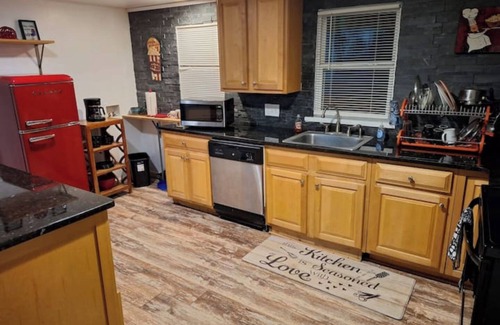 Charlotte House | Sugar Creek Corner