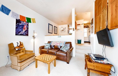 Waitsfield Apartment | Sugar Run 24