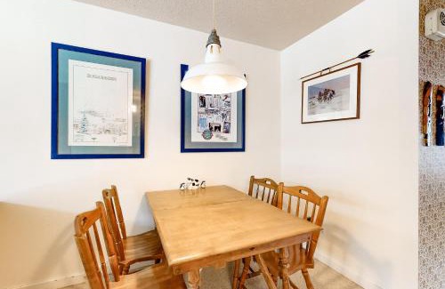 Waitsfield Apartment | Sugar Run 24