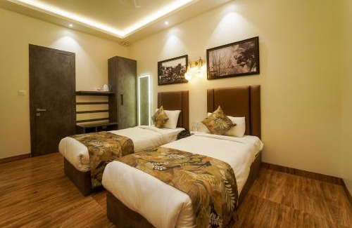 Mahmoorganj Hotel | Sugar Stars Inn