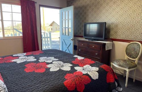Virginia City Hotel | Sugarloaf Mountain Motel