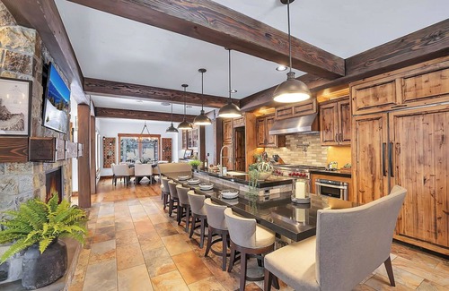 Tamarack Resort House | Sugarloaf Summit @ Tamarack Resort | Insta-Worthy SKI IN/OUT Mountain Modern Estate