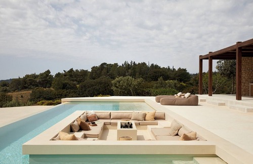 Pesada Villa | Sui Generis Villa