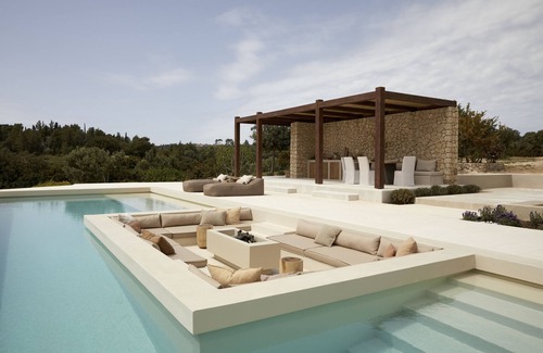 Pesada Villa | Sui Generis Villa