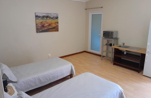 Windhoek Bed & Breakfast | Suider Ozias Self Catering Accommodation