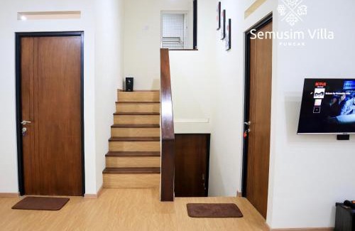 Cipanas Villa | Suisen by Semusim Villa