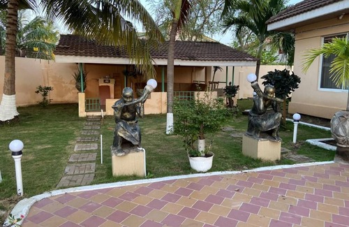 Teshie House | Suite 1 in Tropical Accra house